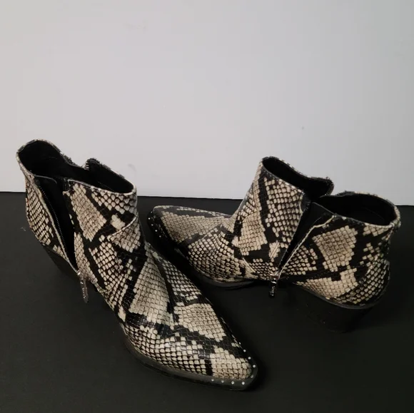 Circus Bootie - Picture 3 of 3